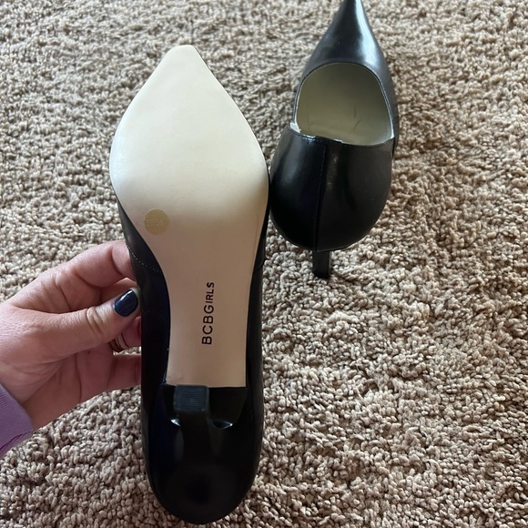 NEW BCBGirls Vintage Stiletto Pumps - Picture 5 of 7